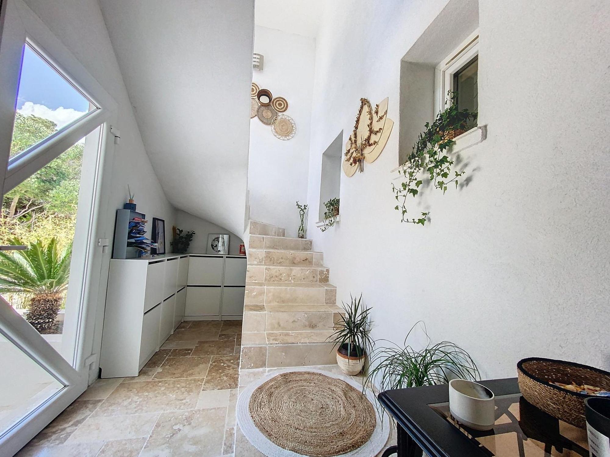 Villa A L'Etage Avec Piscine Proche Bord De Mer Saint-Raphaël Exterior foto